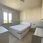 Lopa Appartement *